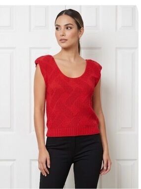 Women's Red Scoop Neck Sleeveless Knit Top